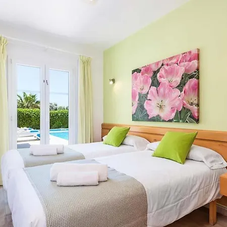 Villa Cala'n Blanes Sleeps 9 Pool Air Con Wifi